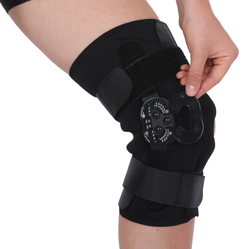 Immagine in primo piano del supporto per ginocchio incernierato in neoprene